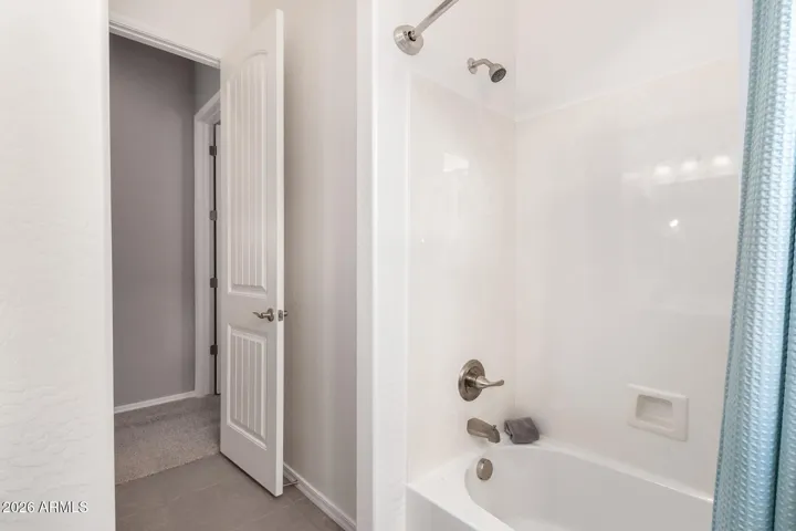 FULL GUEST BATHROOM