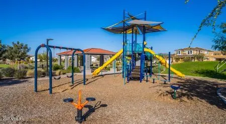 La Mira Discovery Community