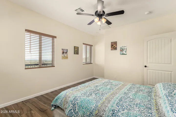 attached guest house 1 bed 2