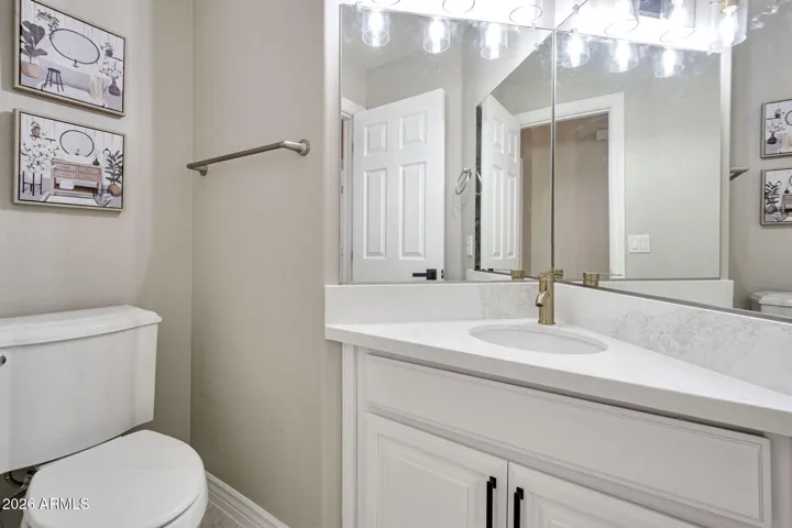 Downstairs 1/2 bath