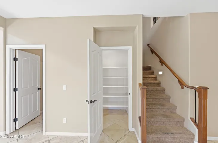 Walk-in Pantry