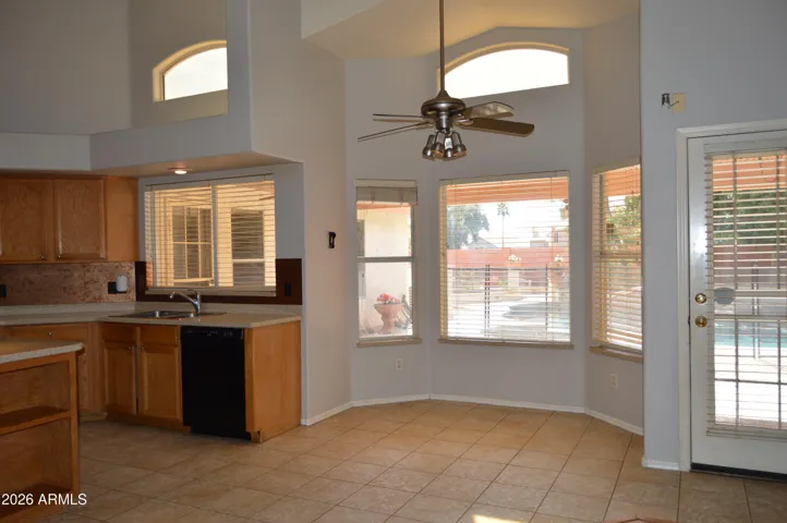 Eat-in Kitchen Nook