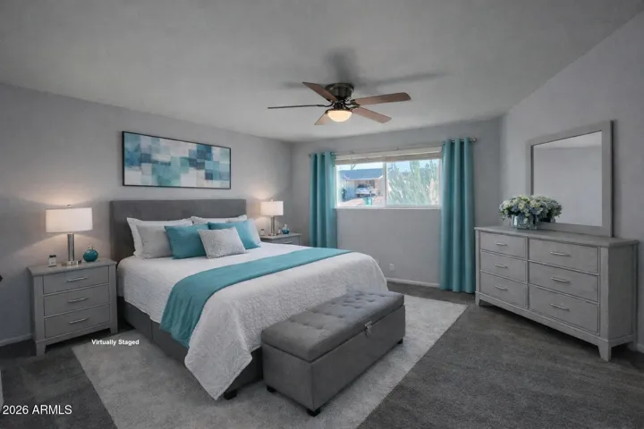 The Master Decor and En-suite bath with complimentary color scheme.