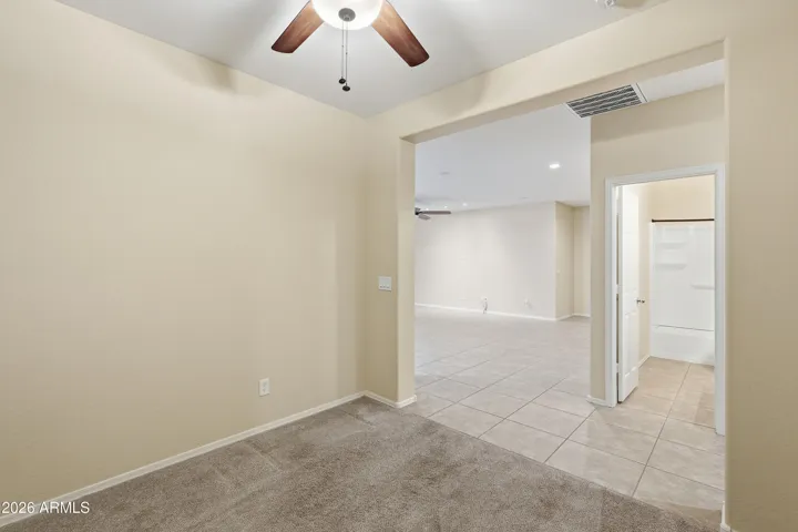 Den/Bonus room