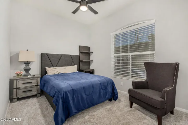 Guest bedroom #1