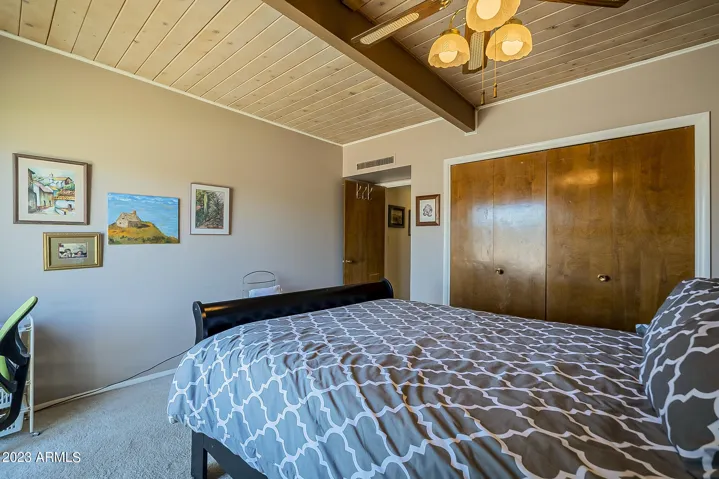 Guest bedroom