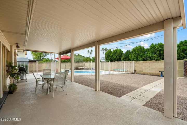 near old town, SCC, shopping, 101, Salt River Fields