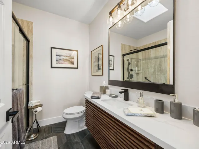 Primary Suite 2 Bathroom