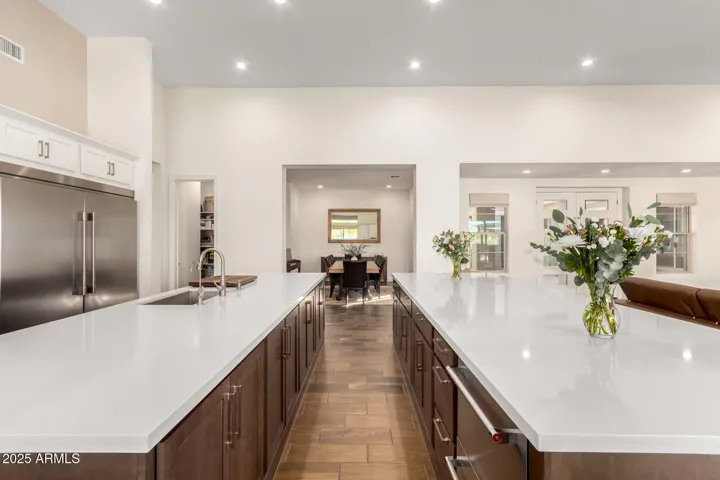 Dual kitchen islands