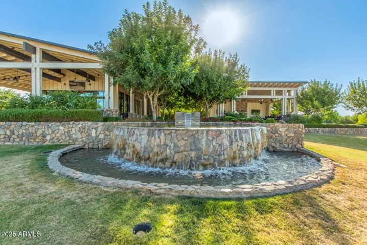 Whitewing clubhouse