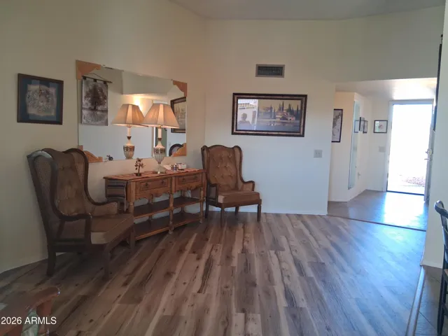 Livingroom2
