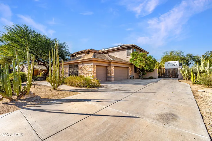 3 Car Garage
