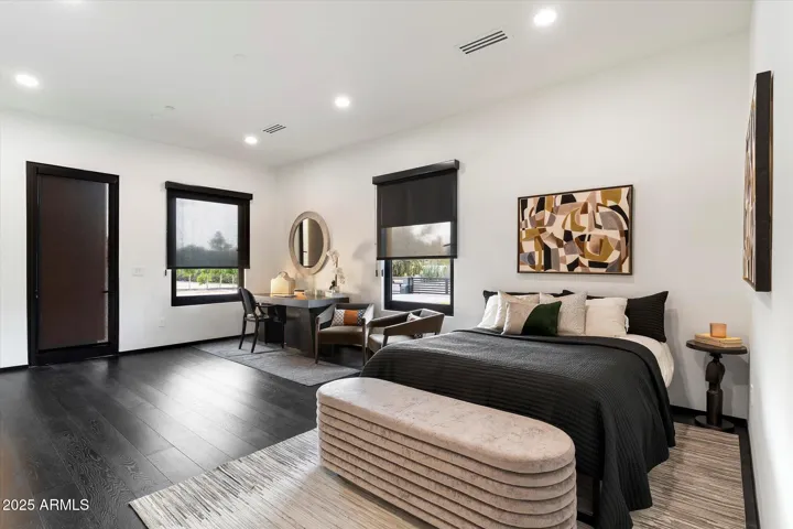 Located in the main house with a separate outdoor entrance & direct access to inside the home.