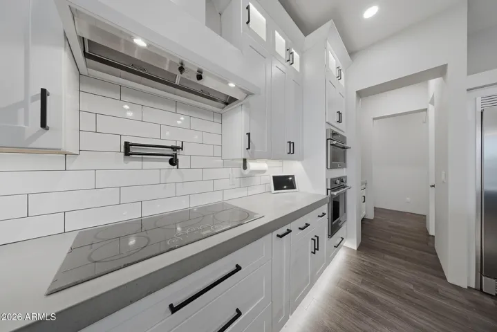 Chef's kitchen,concrete countertops. Upgraded appliances
