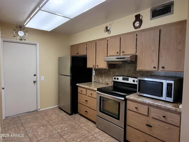 KITCHEN VIEW 2