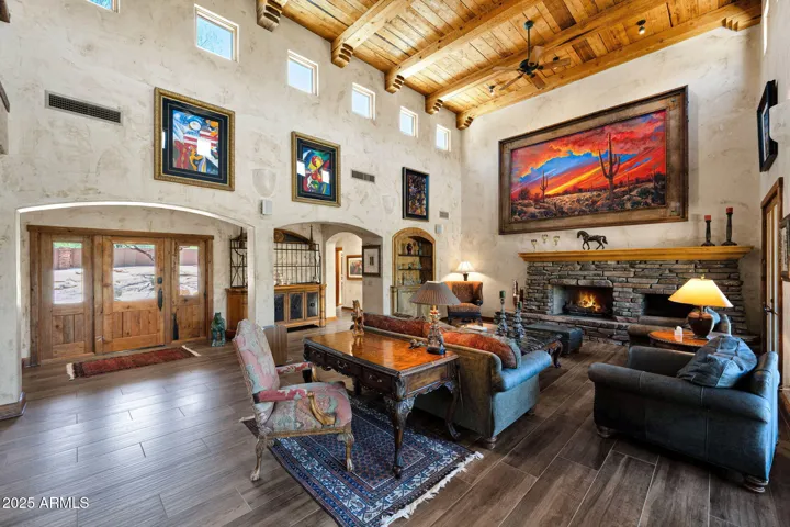 Wow Your Guests, Entering This Stunning Room Filled With Light.