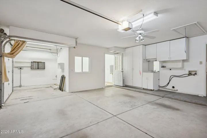 Air conditioned home office or hobby room.