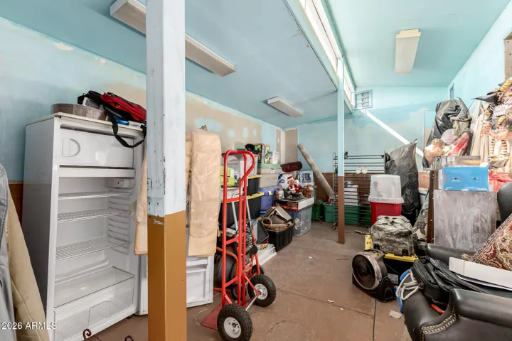 Storage/work room