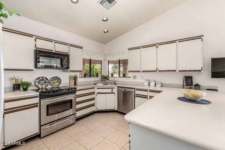 kitchen w/stainless steel appliances