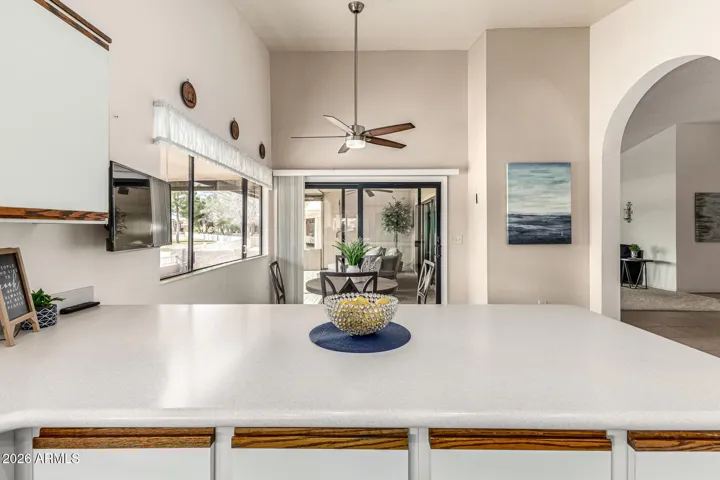 spacious counters with breakfast bar