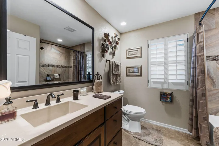 The guest bath has a large soaking tub!