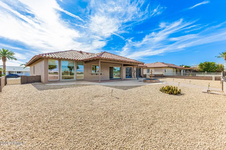 Nice spacious backyard right on the golf course