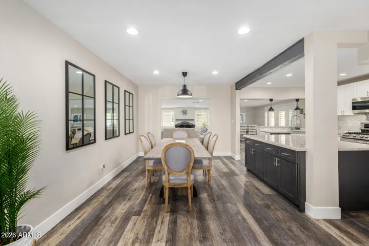 Great Eat In Kitchen
