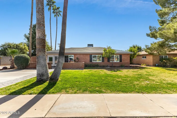 Beautiful Brick & Mature Landscaping!