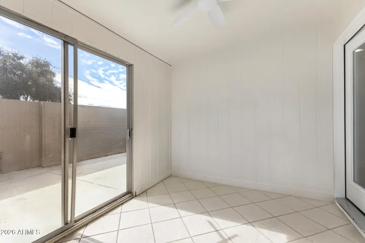 Sun room/laundry