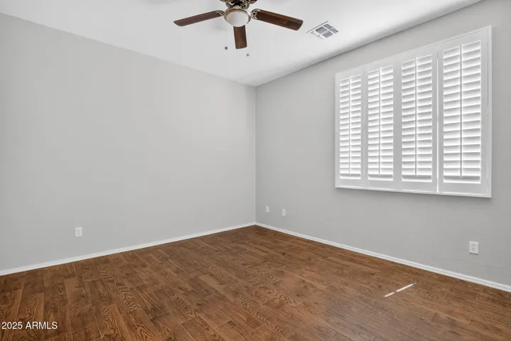 Secondary bedroom