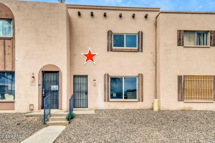 Welcome Home ~ 3 bed, 1 & 1/2 bath, 1,159 sq ft