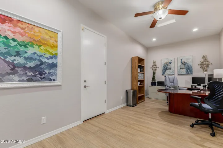 Bonus room and entrance to 3rd car stall.