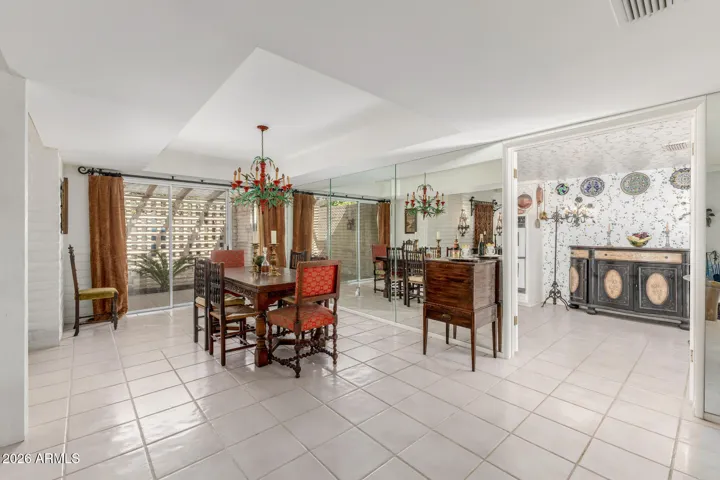 Formal Dining