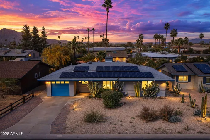 Stunning Desert Sunset Exterior