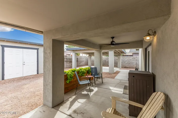 Covered patio 1
