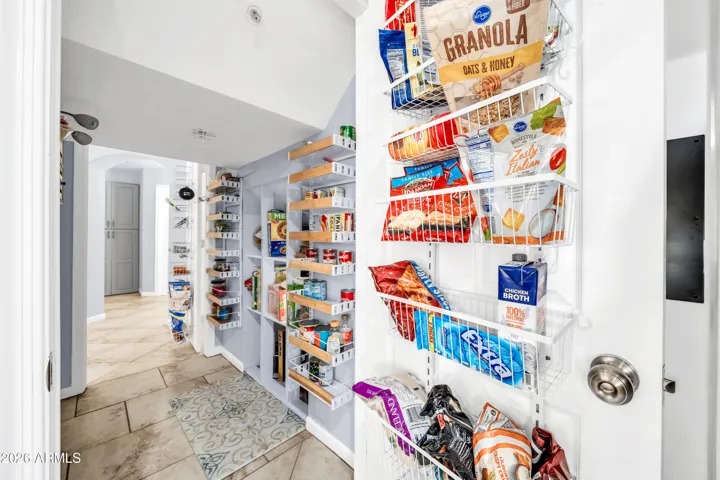 Walk-in Pantry