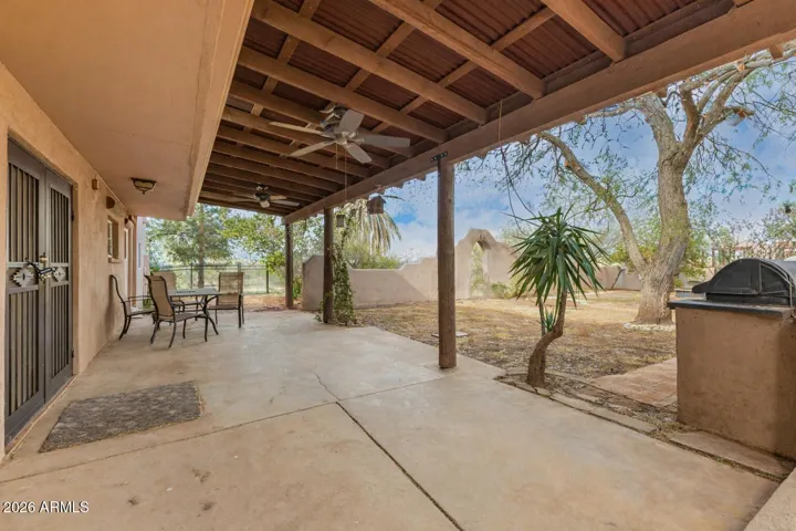 Lots of space for outdoor entertaining!