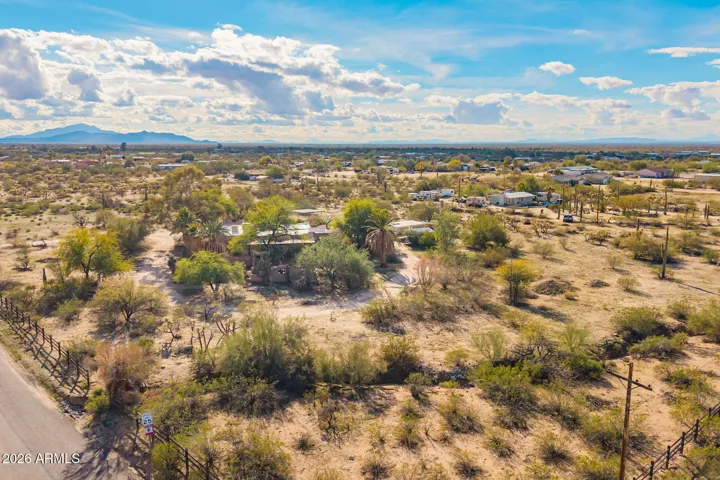 The Ariel view give you a full image of the home and acreage