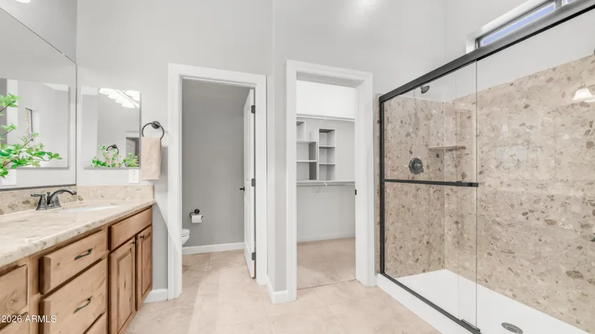 Private Bath and Walk-In
