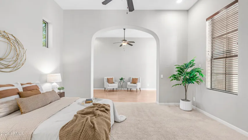 Elegant Arched Openings to a Restful Santuary