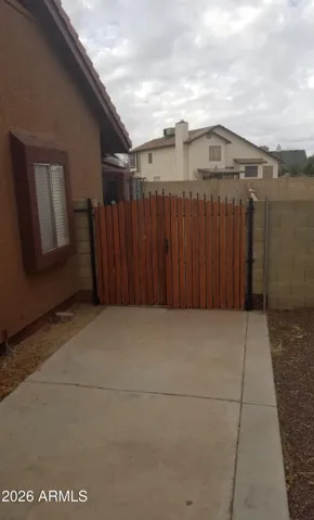 RV gate