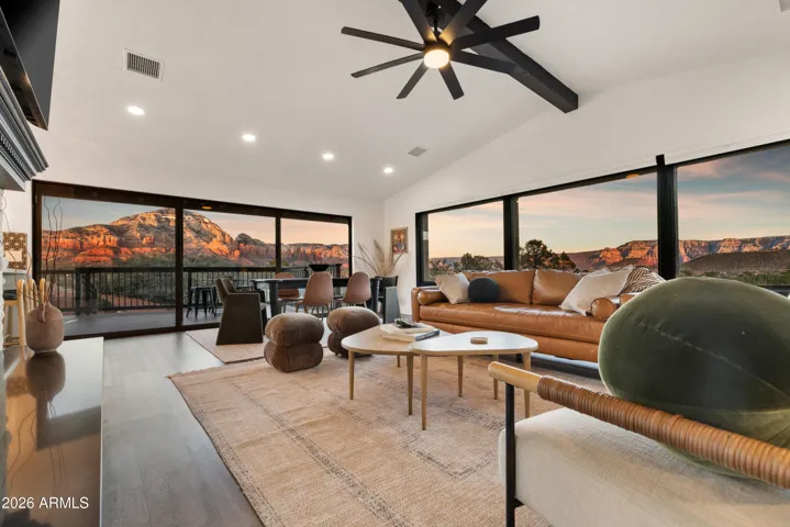Incredible 270 degree views, on just over an acre, right in W. Sedona