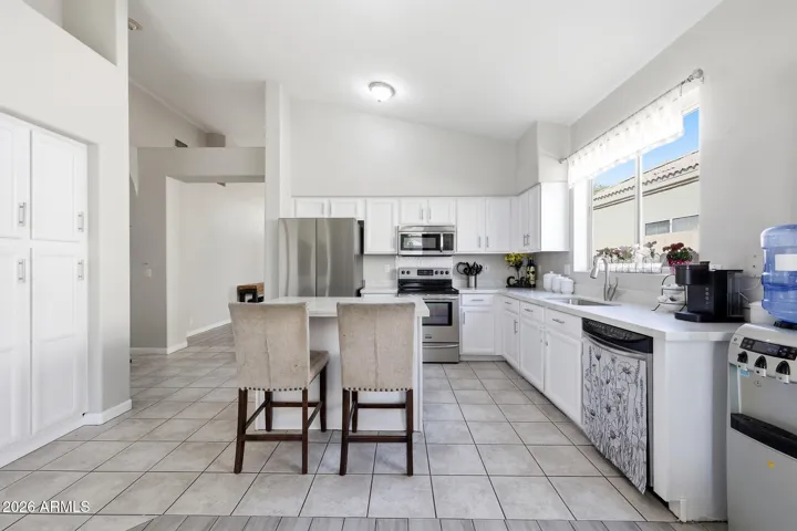Kitchen - view 2