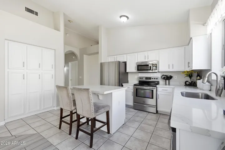Kitchen - view 3