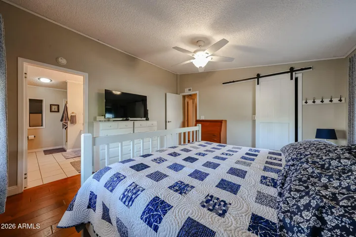 good size master opens to master bath-fan