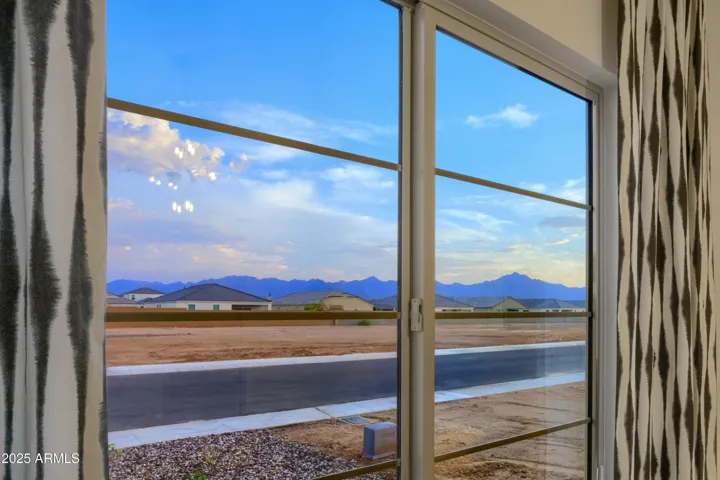 PHOTOS ARE OF A MODEL HOME. BUYER IS ABLE TO SELECT ALL OF THEIR OPTIONS.
