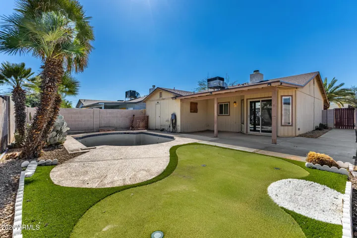 Putting Green & Empty Pool