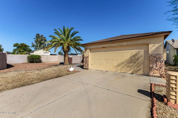 Large Cul De Sac Lot 3 bd 2 bath 2 Car Garage w/ RV Gate & Empty Pool