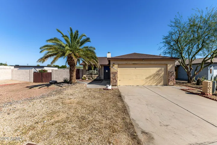 Large Cul De Sac Lot 3 bd 2 bath 2 Car Garage w/ RV Gate & Empty Pool