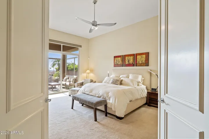 SPacious w/ backyard access